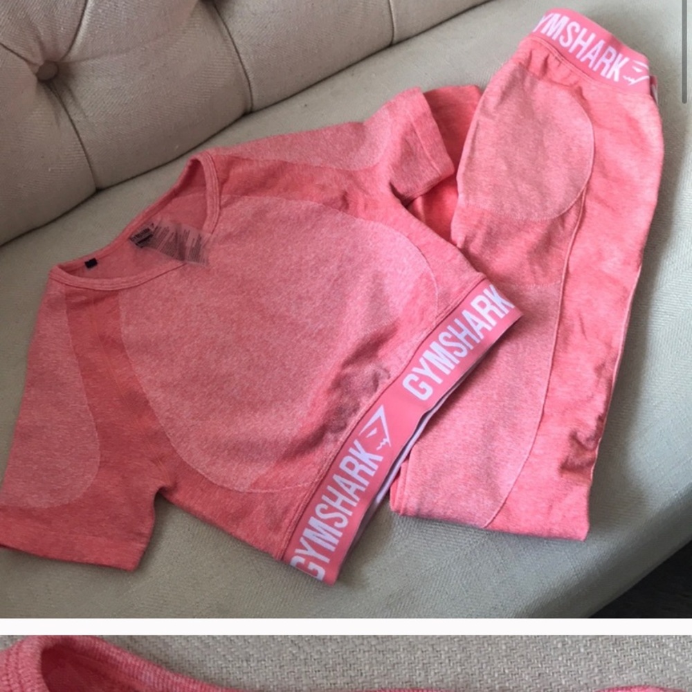 Peach gym shark size small flex set